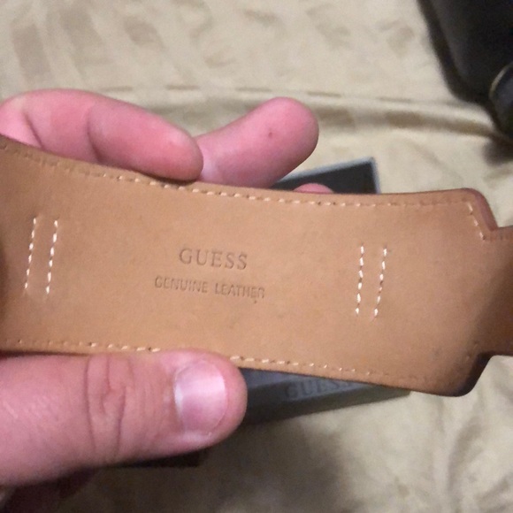 Men’s guess watch - Picture 3 of 3